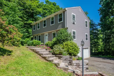 155 Wilderwood Dr, Guilford, CT 06437