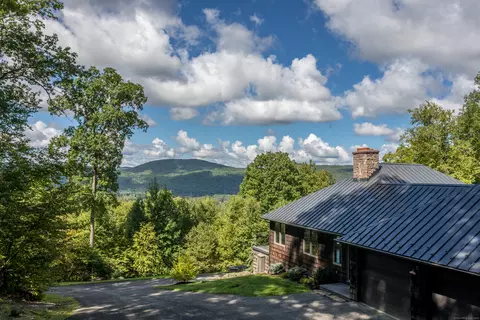 11 Woodin Rd, Kent, CT 06757