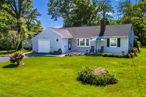 75 Brook St, Newington, CT 06111