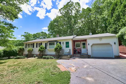 4 Dogwood Dr, Prospect, CT 06712