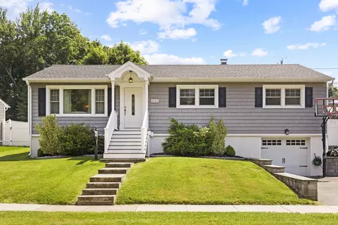1060 Freeman Ave, Stratford, CT 06614