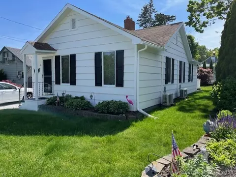 Undisclosed, Guilford, CT 06437