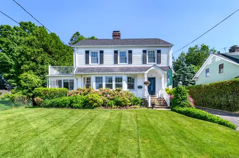 21 Buena Vista St, Stamford, CT 06907
