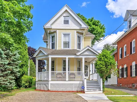 66 Vine St, New Britain, CT 06052