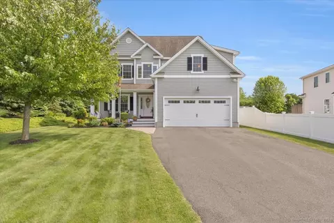 1 Fieldstone Ln, Southington, CT 06489