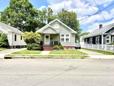 121 Gorham Ave, Hamden, CT 06514