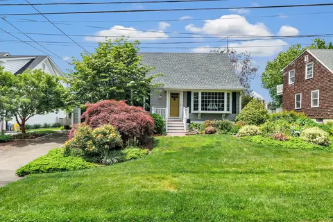 131 5th Ave, Stratford, CT 06615