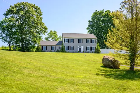 8 Galloping Hill Rd, Bethel, CT 06801