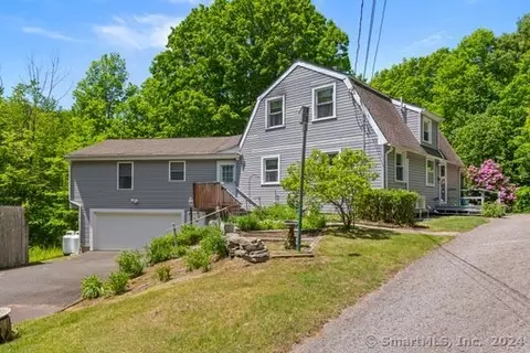 127 Wall St, Hebron, CT 06248