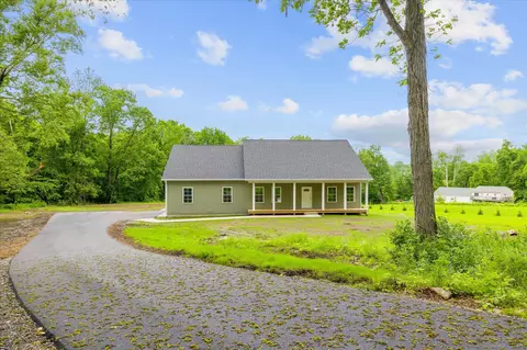 128 Orchard Hill Rd, Pomfret, CT 06259