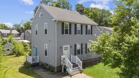 395 Thompson Ave, East Haven, CT 06512