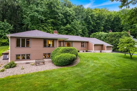 177 Ciccio Rd, Southington, CT 06489