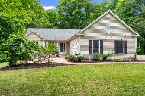7 School Rd, East Haddam, CT 06469