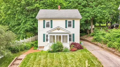 59 Hammond St, Vernon, CT 06066