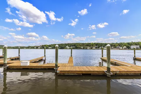 233 Front St #B, New Haven, CT 06513