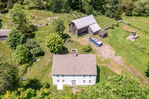 15 Long Society Rd, Preston, CT 06365