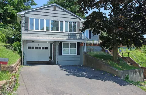610 Liberty St, Meriden, CT 06450