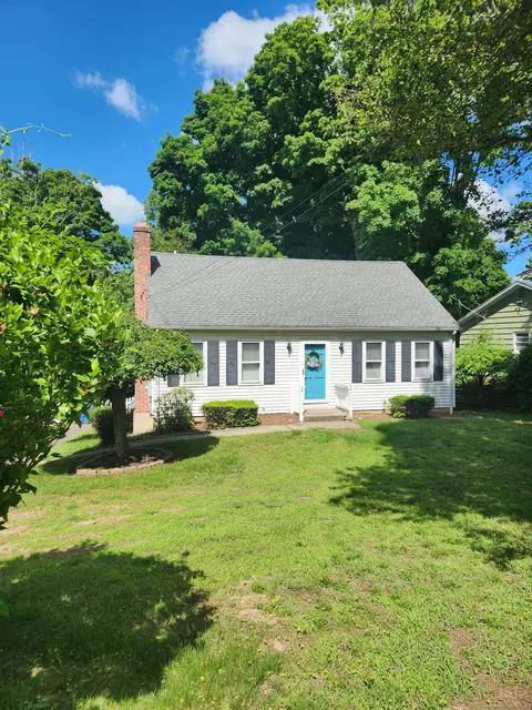 490 West St, Southington, CT 06489