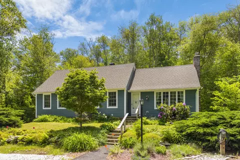 23 Boston Post Rd, Old Lyme, CT 06371