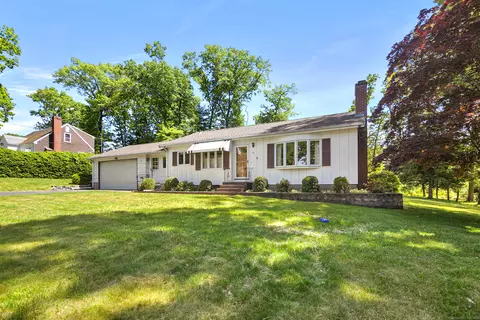 54 Santina Dr, Manchester, CT 06040