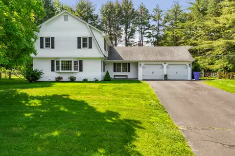 150 Craigemore Cir, Avon, CT 06001