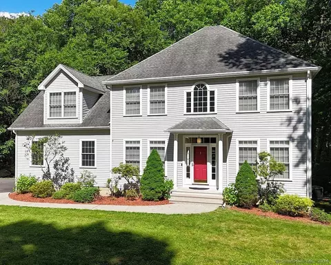 128 Hog Hill Rd, East Hampton, CT 06424