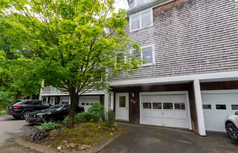 46 Songbird Ln #46, Farmington, CT 06032