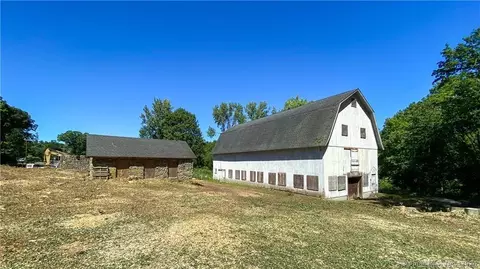 91 Obtuse Rd S, Brookfield, CT 06804