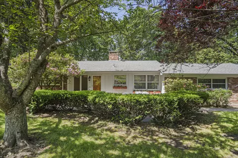 4 Dellwood Rd, Norwich, CT 06360