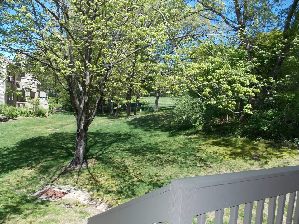 10 Ashford Dr 10, Avon, CT 06001 13 Photos Movoto