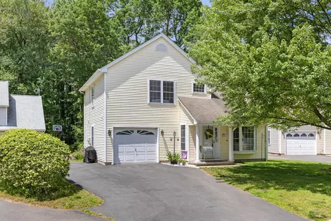 66 Fitch Meadow Ln #66, South Windsor, CT 06074