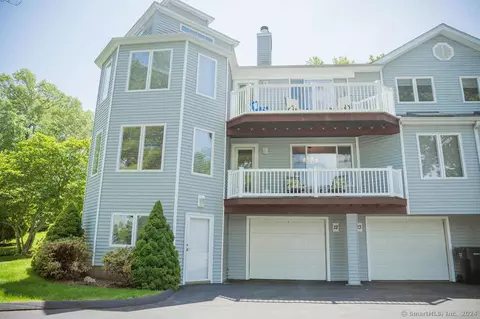 12 Quarry Dock Rd #12, Branford, CT 06405