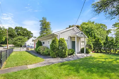 297 Oaklawn Ave, Stamford, CT 06905