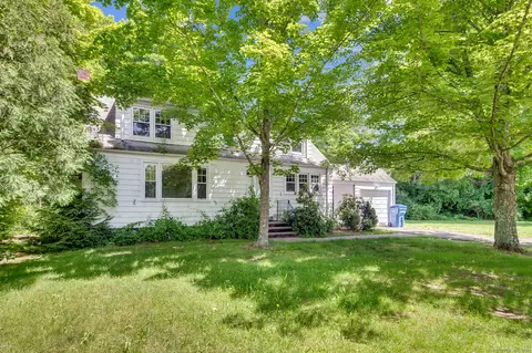 4245 Whitney Ave, Hamden, CT 06518