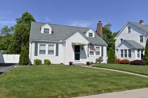 270 Richmond Ave, West Haven, CT 06516