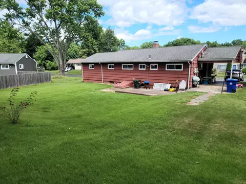 51 Bradley St, East Hartford, CT 06118