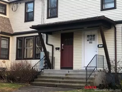 150 Cooper Hill St #150, Manchester, CT 06040