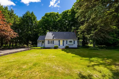 982 Marion Ave, Southington, CT 06479