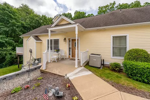 2 Park Ave #6, Wolcott, CT 06716