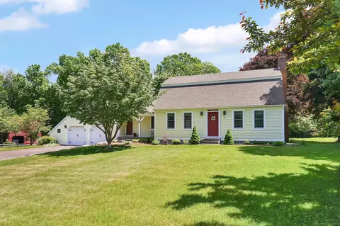 16 Alice Ln, Hebron, CT 06231