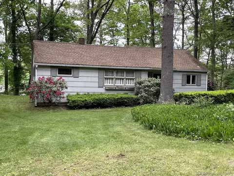 98 Rill Brook Rd, Griswold, CT 06351