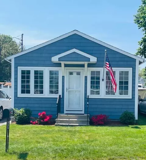 45 Middletown Ave, Old Saybrook, CT 06475