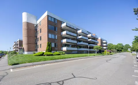 1460 Elm St #325B, Stratford, CT 06615