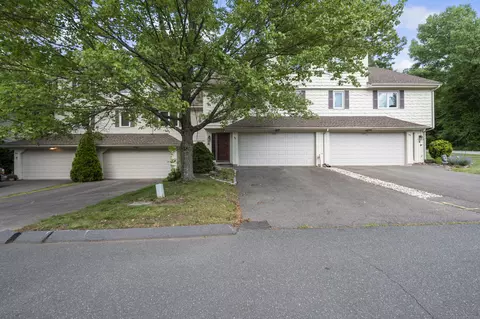 53 Uplands Way #53, Glastonbury, CT 06033