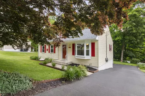 44 Jupiter Dr, Seymour, CT 06483