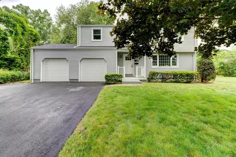 29 Pendelton Dr, East Hartford, CT 06118