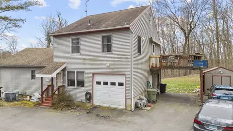 809 Carrington Rd, Bethany, CT 06524