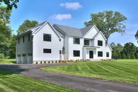 72 Clinton Ave, Westport, CT 06880