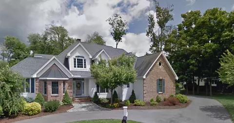 30 Jacob Dr, Wethersfield, CT 06109