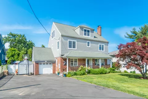 94 Tunxis Hill Cut Off, Fairfield, CT 06825